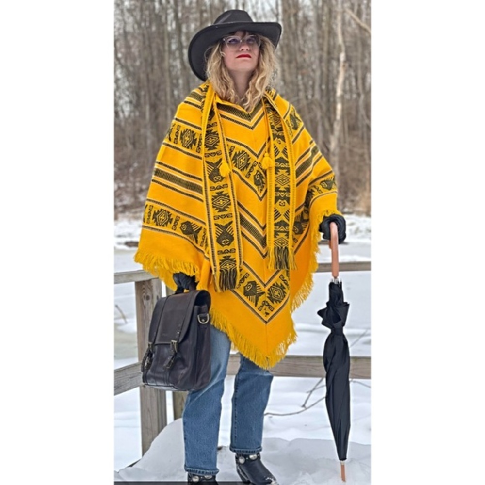 Tejidos Diaz style vibrant yellow/black print vintage wool-blend poncho unisex